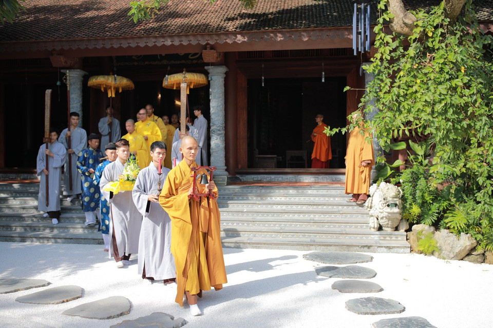 Dịp này, chùa cũng thiết lễ trai tăng và chẩn tế cô hồn, cầu siêu chiến sỹ, liệt sỹ trận vong, nguyện quốc thái dân an. (Ảnh: Xuân Mai/Vietnam+)