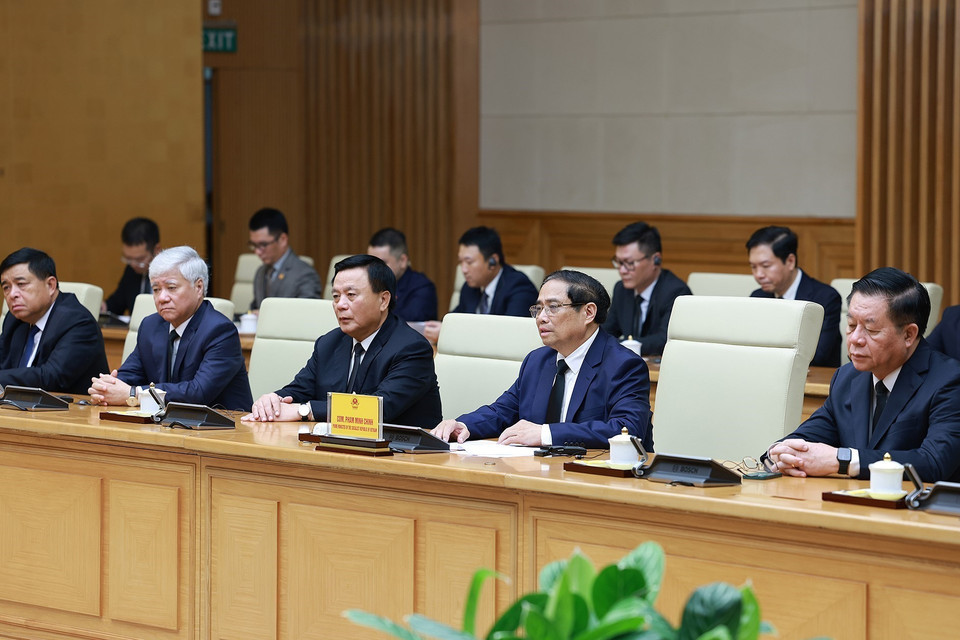 Thủ tướng Phạm Minh Chính phát biểu tại cuộc tiếp Chủ tịch Chính hiệp Trung Quốc Vương Hộ Ninh. (Ảnh: Dương Giang/TTXVN)