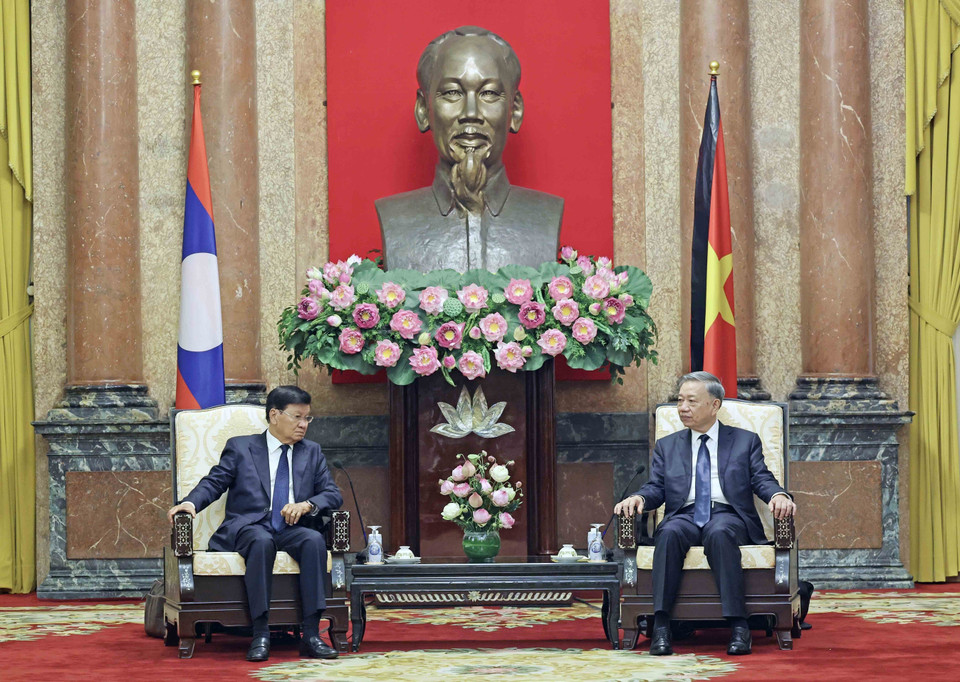 Chủ tịch nước Tô Lâm tiếp Tổng Bí thư, Chủ tịch nước Lào Thongloun Sisoulith. (Ảnh: Nhan Sáng/TTXVN)