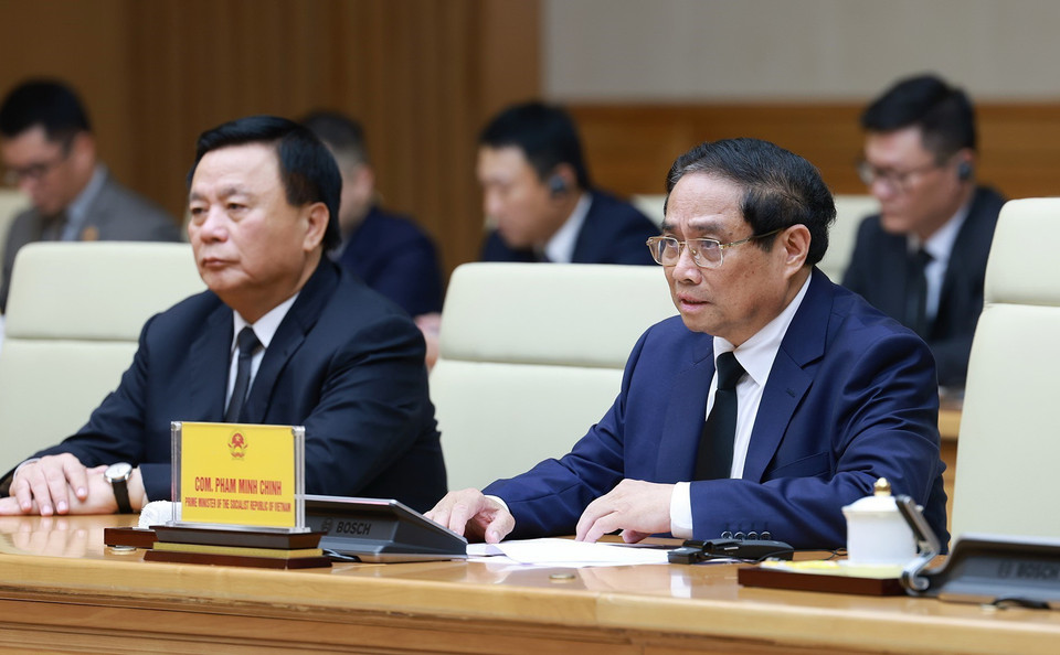 Thủ tướng Phạm Minh Chính phát biểu tại cuộc tiếp Chủ tịch Chính hiệp Trung Quốc Vương Hộ Ninh. (Ảnh: Dương Giang/TTXVN)