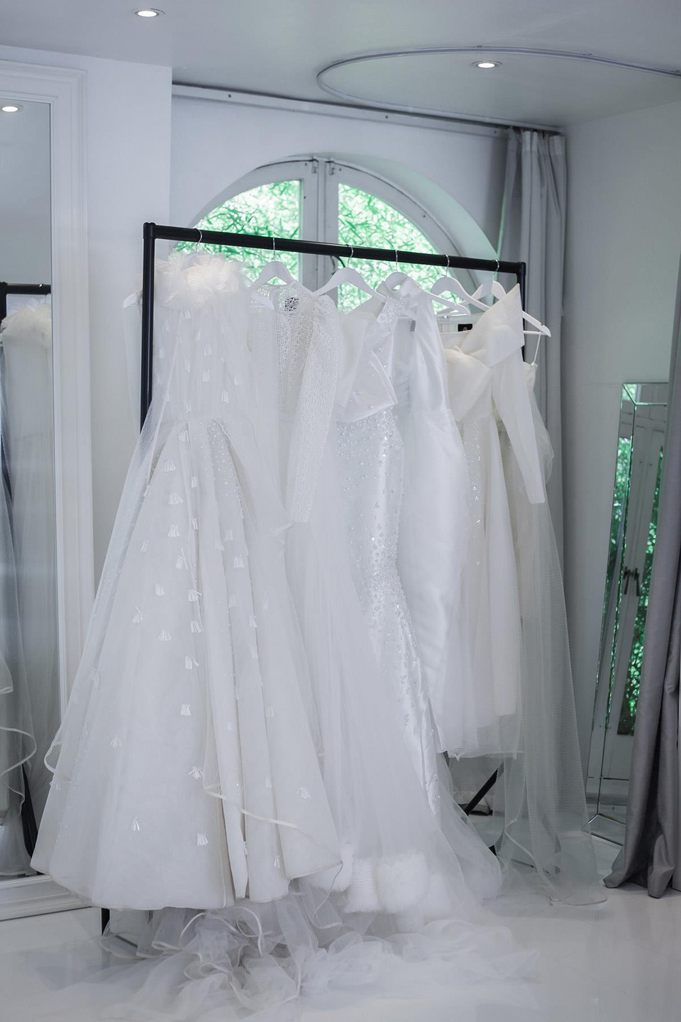 Những thiết kế mang đậm chất Á Đông là điểm nhấn xuyên suốt trong các thiết kế của Phương My. (Ảnh: CTV/Vietnam+)