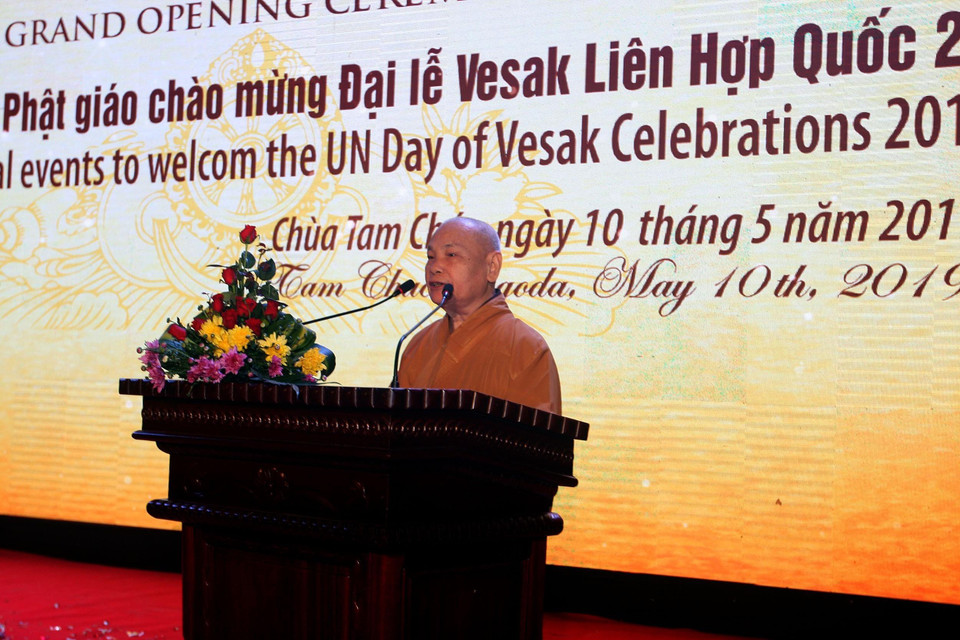 Hòa thượng Thích Thiện Nhơn, Chủ tịch Hội đồng Trị sự Giáo hội Phật giáo Việt Nam, Chủ tịch Ủy ban Tổ chức quốc gia Đại Lễ Phật đản Liên hợp quốc - Vesak 2019 phát biểu. (Ảnh: Nguyễn Dân/TTXVN)