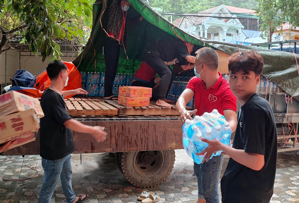 Lũ quét kinh hoàng ở huyện biên giới Kỳ Sơn, Nghệ An hôm 2/10 gây thiệt hại ước tính hơn 100 tỷ đồng. (Ảnh: Văn Tý/TTXVN)