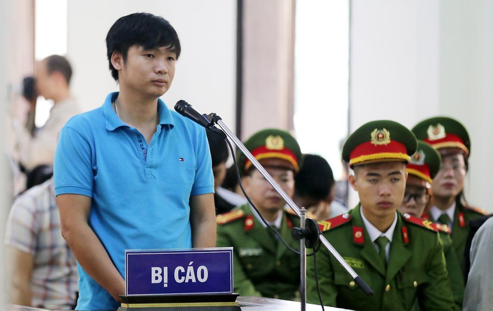 Bị cáo Hà Văn Thắng trả lời trước tòa. (Ảnh: Trung Kiên/TTXVN)