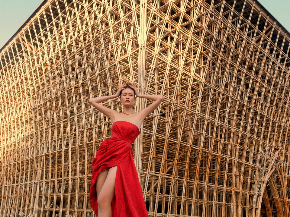 Với gương mặt sáng, 'ăn ảnh' cùng chiều cao nổi trội 1m81, sau khi đăng quang Quán quân The Next Face Vietnam 2021, Phạm Phan Y Hạ ngày càng gây ấn tượng khi nhận được nhiều săn đón của các thương hiệu thời trang, nhãn hàng. (Ảnh: CTV/Vietnam+)