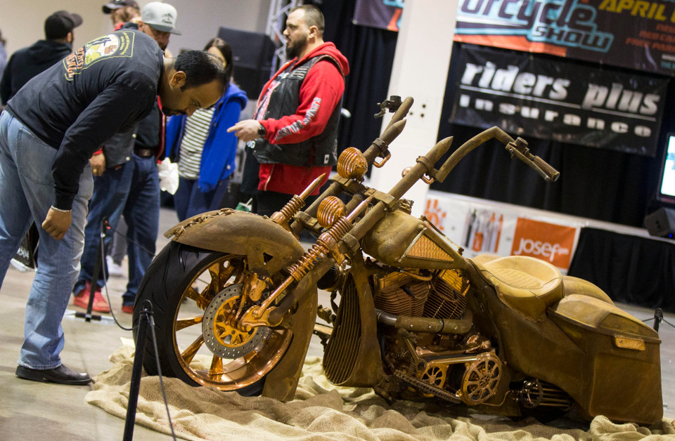 Một mẫu môtô được trưng bày tại Triển lãm môtô mùa Xuân Toronto, Canada, ngày 7/4. (Ảnh: THX/TTXVN)