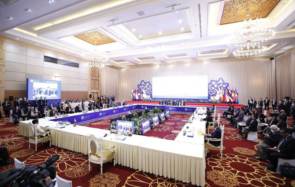 Phiên toàn thể Hội nghị cấp cao ASEAN lần thứ 40. (Ảnh: Dương Giang/TTXVN)