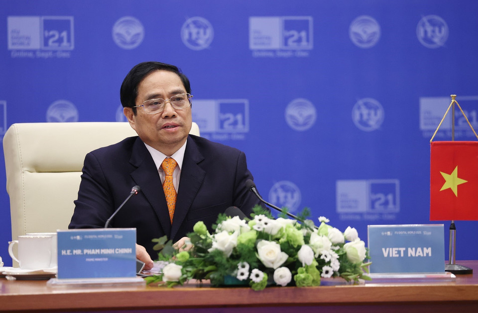 Thủ tướng Phạm Minh Chính phát biểu tại Hội nghị Bộ trưởng ITU Digital World 2021. (Ảnh: Dương Giang/TTXVN)