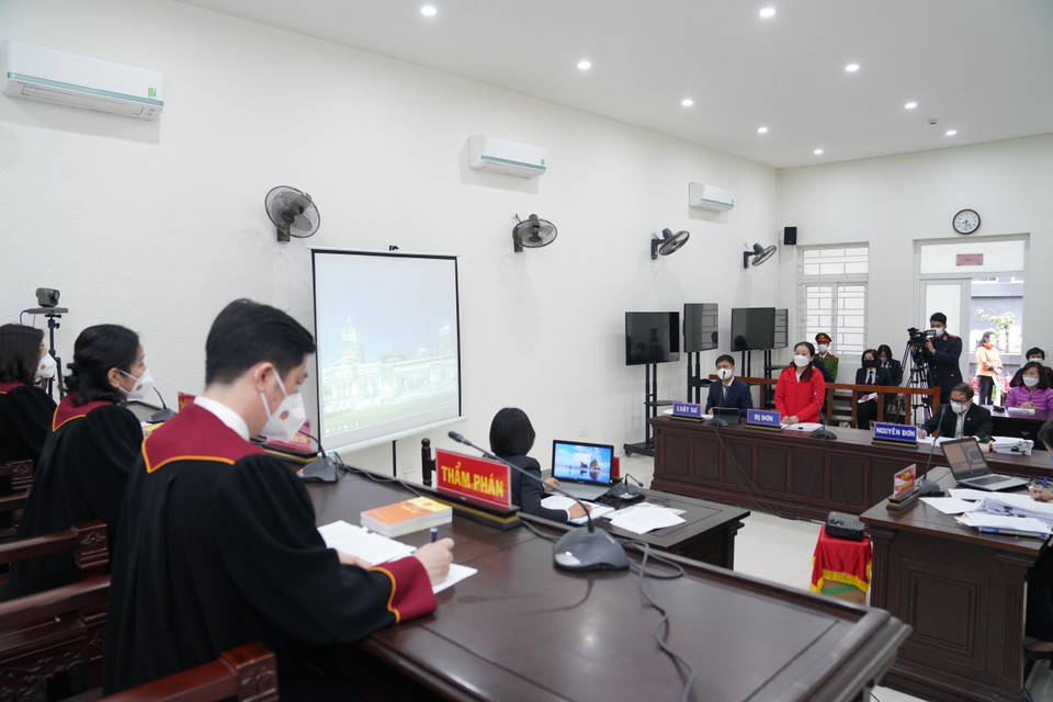 Quang cảnh phiên tòa. (Ảnh: Kim Anh/TTXVN)