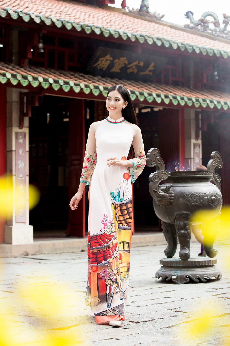 Kể từ ngày đăng quang và trở về từ Miss World 2018, Hoa hậu Tiểu Vy ngày càng được khán giả ủng hộ...(Ảnh: Lê Thiện Viễn/Vietnam+) 