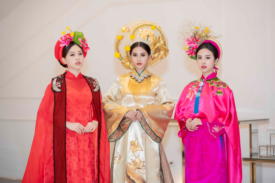 Top 3 Hoa hậu Việt Nam 2018 đã tham gia chương trình bế mạc Diễn đàn du lịch ASEAN 2019 và Năm du lịch Hạ Long-Quảng Ninh, tại Hạ Long. (Ảnh: Như Hoàn/Vietnam+)