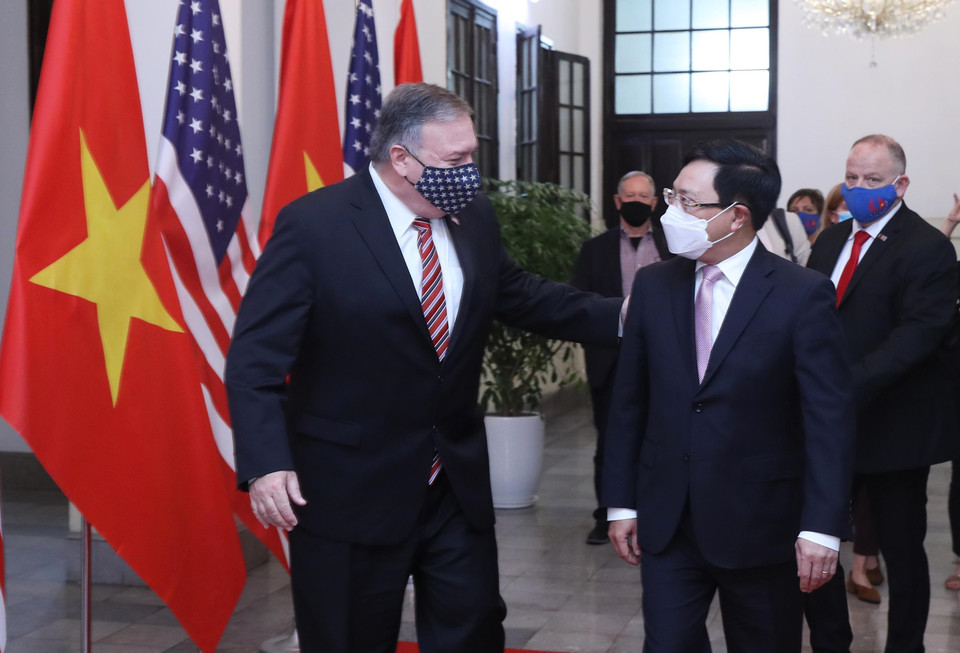 Phó Thủ tướng, Bộ trưởng Bộ Ngoại giao Phạm Bình Minh với Ngoại trưởng Hoa Kỳ Mike Pompeo. (Ảnh: Lâm Khánh/TTXVN)