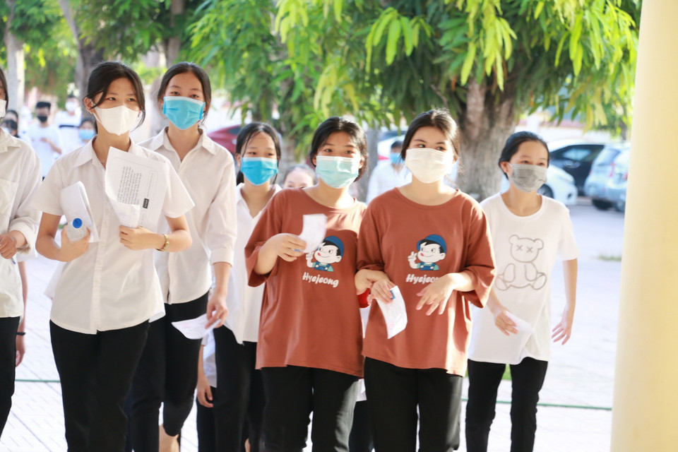 Hơn 36.400 thí sinh Nghệ An chính thức bước vào kỳ thi vào lớp 10. (Ảnh: Bích Huệ/TTXVN)
