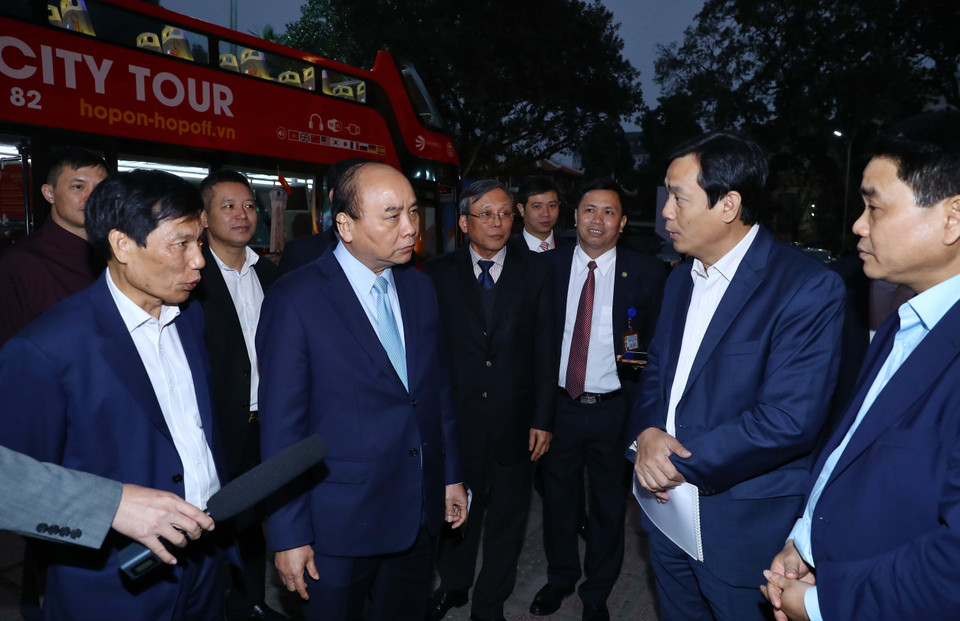 Chiều muộn 24/2 Thủ tướng Nguyễn Xuân Phúc đến kiểm tra lần thứ 2 tại Trung tâm Báo chí quốc tế và công tác chuẩn bị cho Hội nghị Thượng đỉnh Mỹ-Triều Tiên. (Ảnh: Thống Nhất/TTXVN)