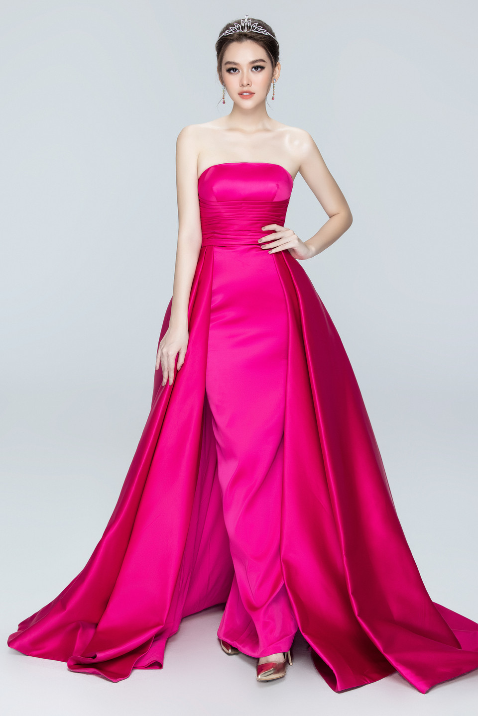 Tường San nhanh chóng lấy lại vóc dáng sau sinh. (Ảnh: CTV/Vietnam+)