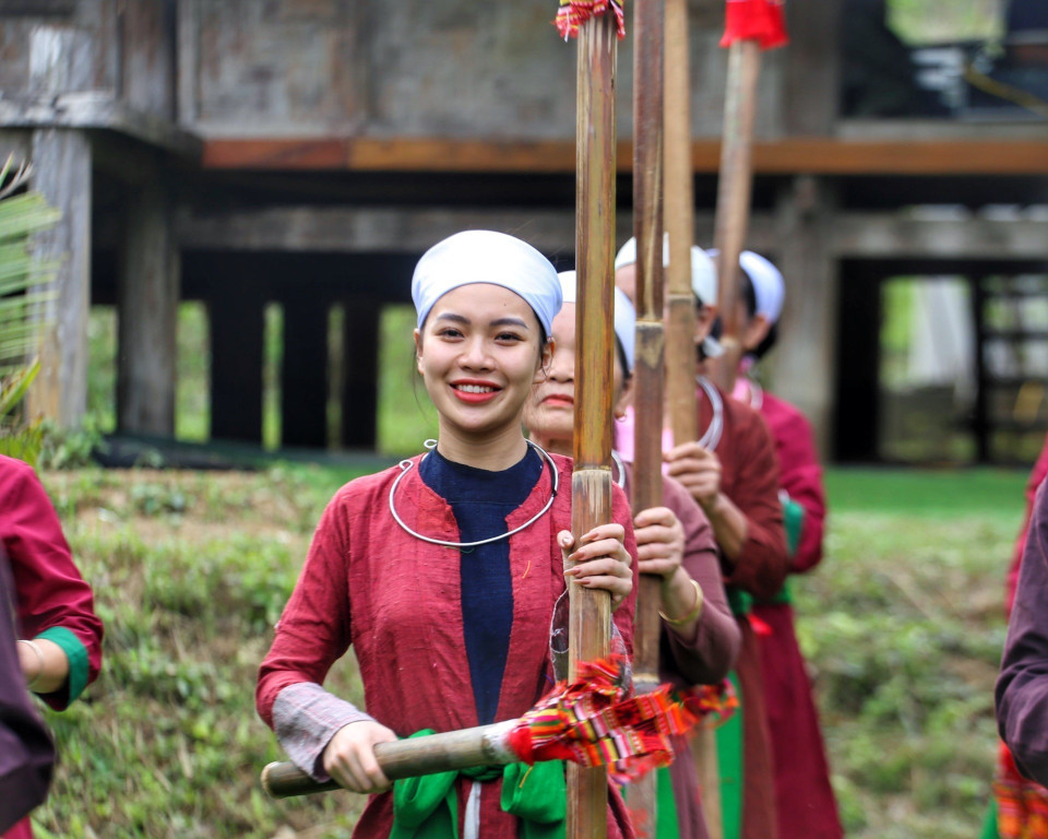 Tiết mục 'Xuân về trên vùng cao.' (Ảnh: Tuấn Đức/TTXVN)