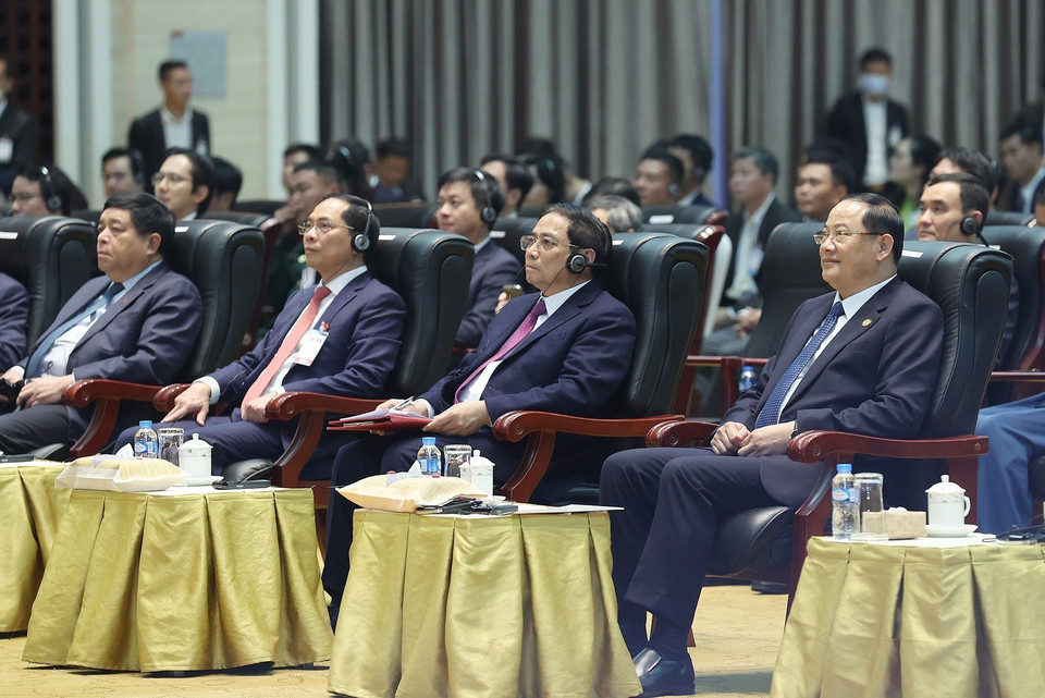 Thủ tướng Phạm Minh Chính và Thủ tướng Lào Sonexay Siphandone dự Lễ tổng kết. (Ảnh: Dương Giang/TTXVN)