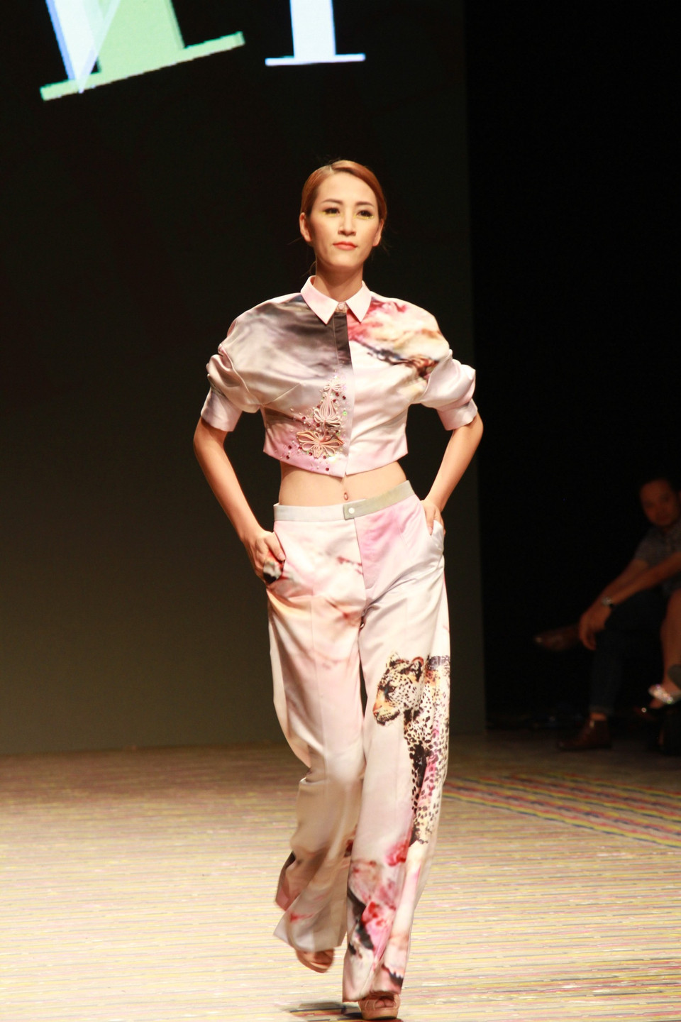 ... Và gợi mở một mùa Xuân Hè tràn đầy năng lượng mới.