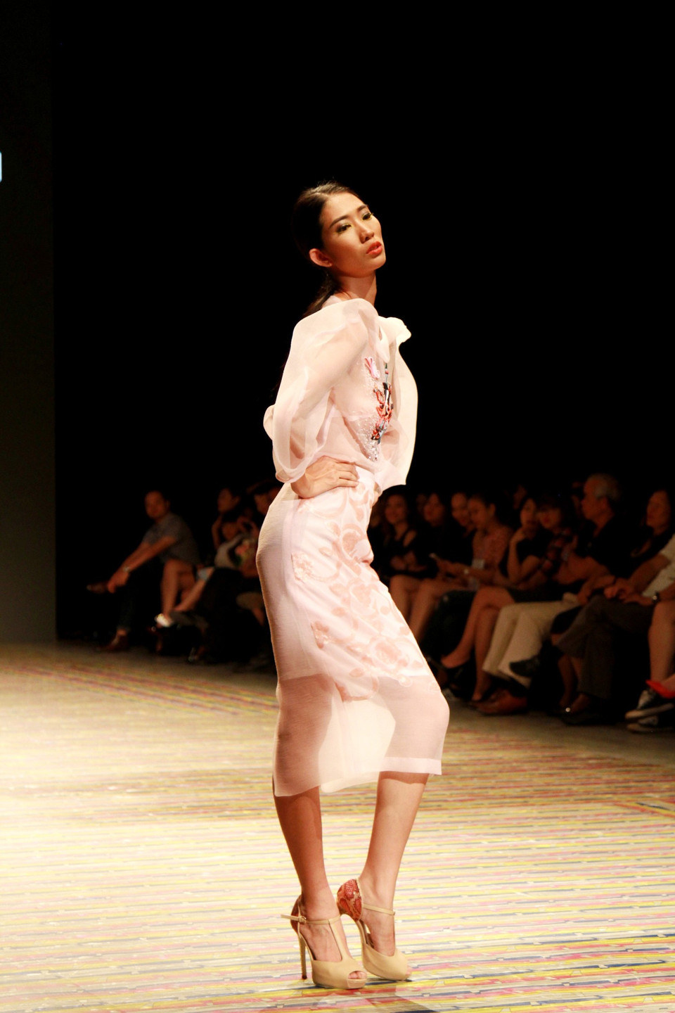 Bộ sưu tập của nhà thiết kế Hùng Việt.