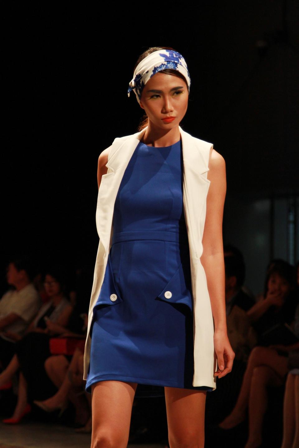 Những thiết kế của Ngọc Hân lấy cảm hứng từ vẻ đẹp của gốm men lam Việt Nam.