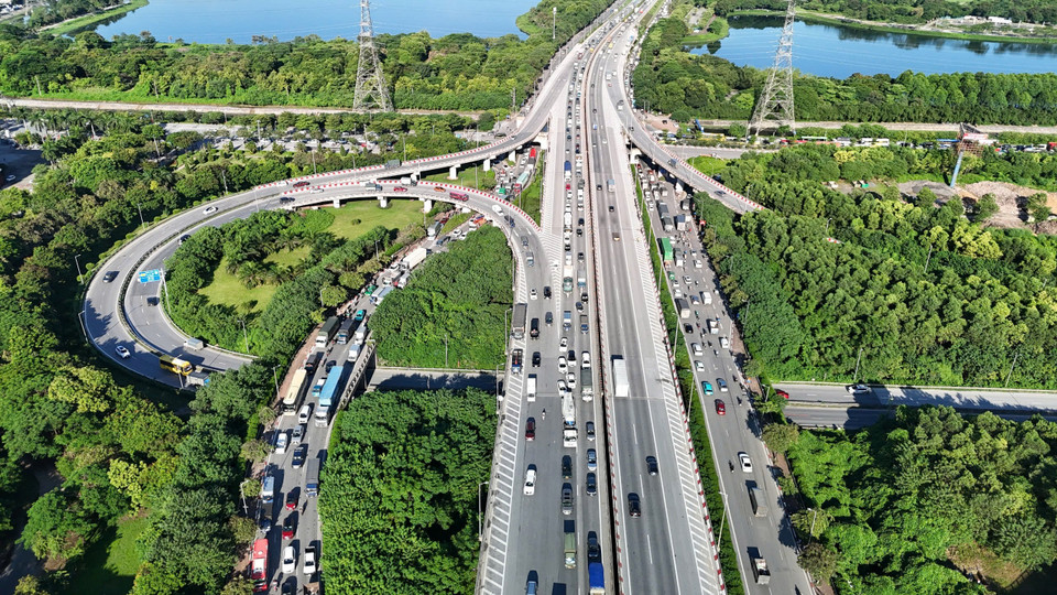 Giao thông thông thoáng tại điểm đầu vào Cao tốc Pháp Vân-Cầu Giẽ. (Ảnh: Hoài Nam/Vietnam+)