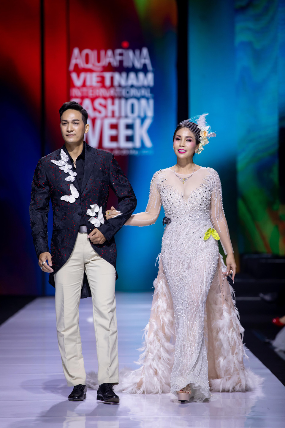 Thiết kế trong bộ sưu tập 'Bướm hoang'. (Ảnh: CTV/Vietnam+)