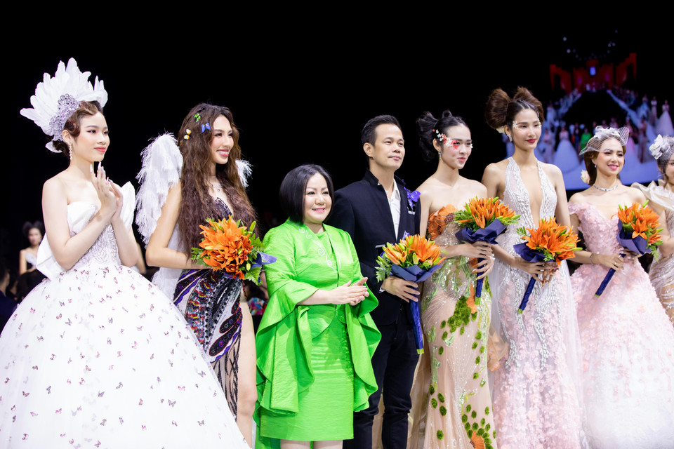Nhà thiết kế Hoàng Hải luôn trình làng những bộ sưu tập đậm chất ‘Haute Couture.’ (Ảnh: CTV/Vietnam+)