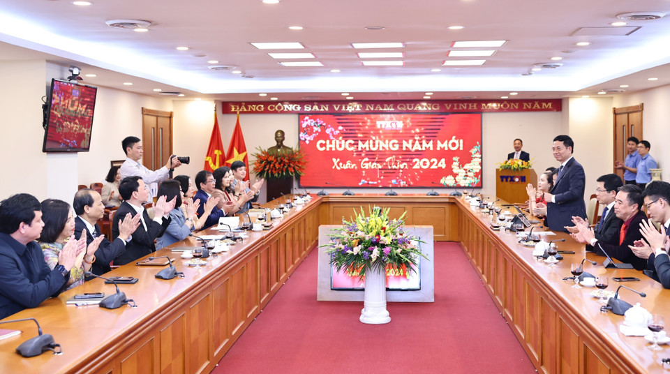 Quang cảnh buổi làm việc. (Ảnh: Minh Đức/TTXVN)