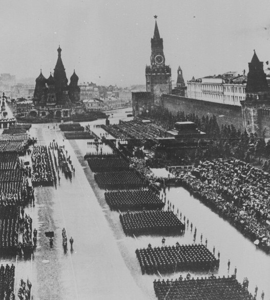 Lễ diễu binh chiến thắng đầu tiên trên Quảng trường Đỏ, ngày 24/6/1945. (Ảnh: Tư liệu Quốc tế/TTXVN phát)