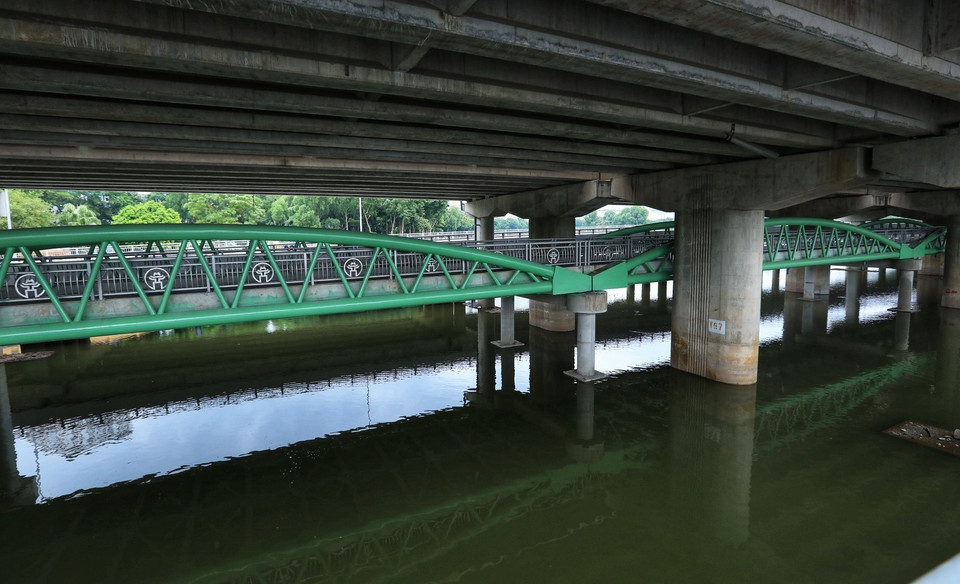 Sau khi đưa vào sử dụng, cầu vòm sắt được kỳ vọng sẽ giảm tải lưu lượng giao thông cho nút giao Thanh Xuân và nút giao Pháp Vân, giải quyết tình trạng ùn tắc giao thông tại nút giao Nguyễn Hữu Thọ-Giải Phóng, khu vực bán đảo Linh Đàm.(Ảnh: Tuấn Anh/TTXVN)