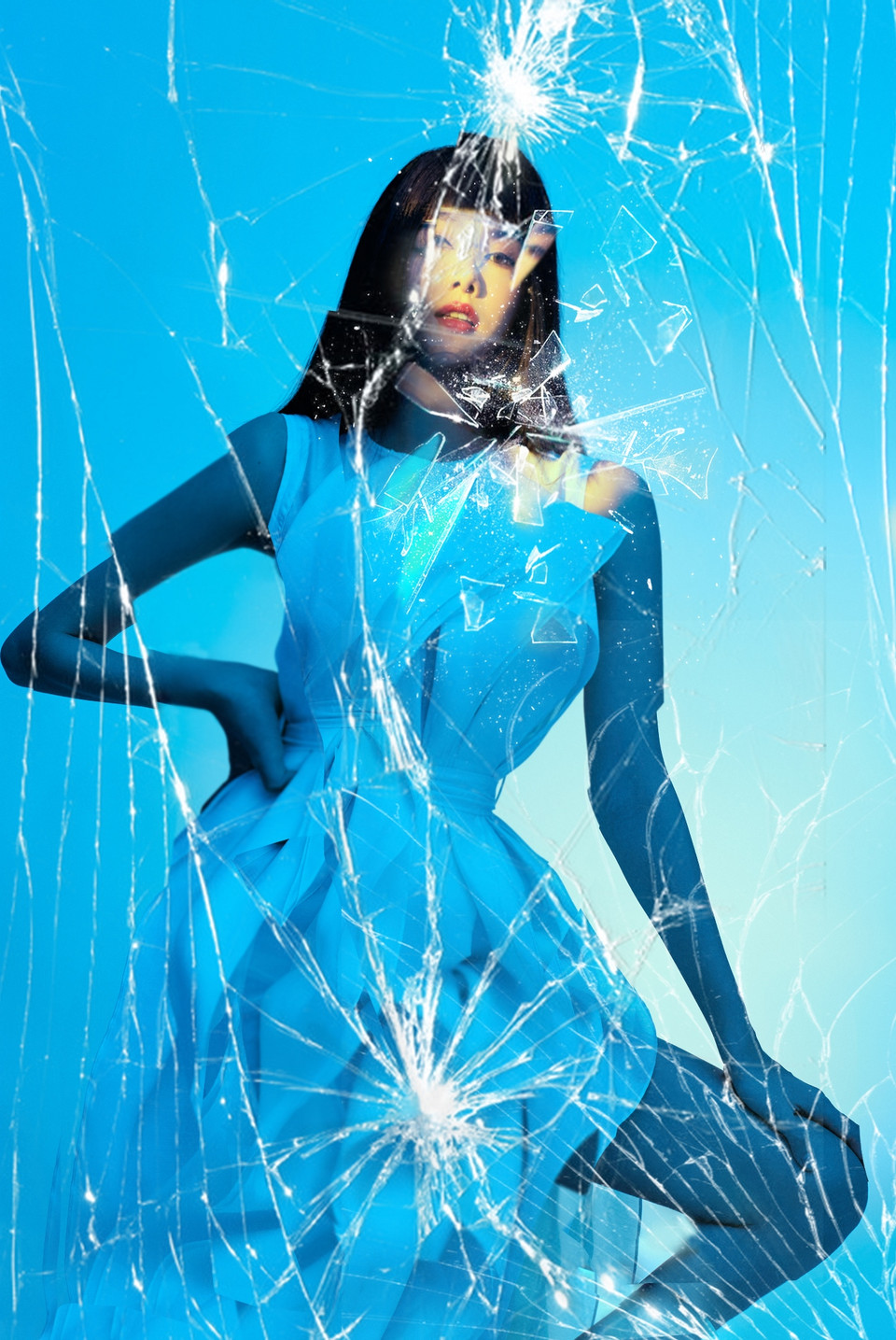 Trong những ngày vừa qua, Phương Anh là một trong những nàng Hậu tích cực tham gia các chiến dịch cộng đồng nhằm hỗ trợ người dân khó khăn đang gồng mình vì dịch bệnh. Không những thế, nàng Hậu còn là một hậu phương cho lực lượng chiến sỹ tuyến đầu chống dịch khi hăng say với các công tác thiện nguyện. (Ảnh: CTV/Vietnam+)