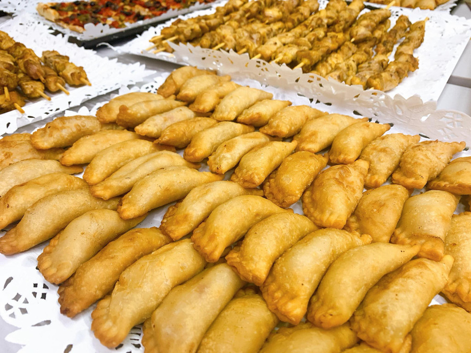 Bánh gối cá ngừ. (Ảnh: M.Mai/Vietnam+)