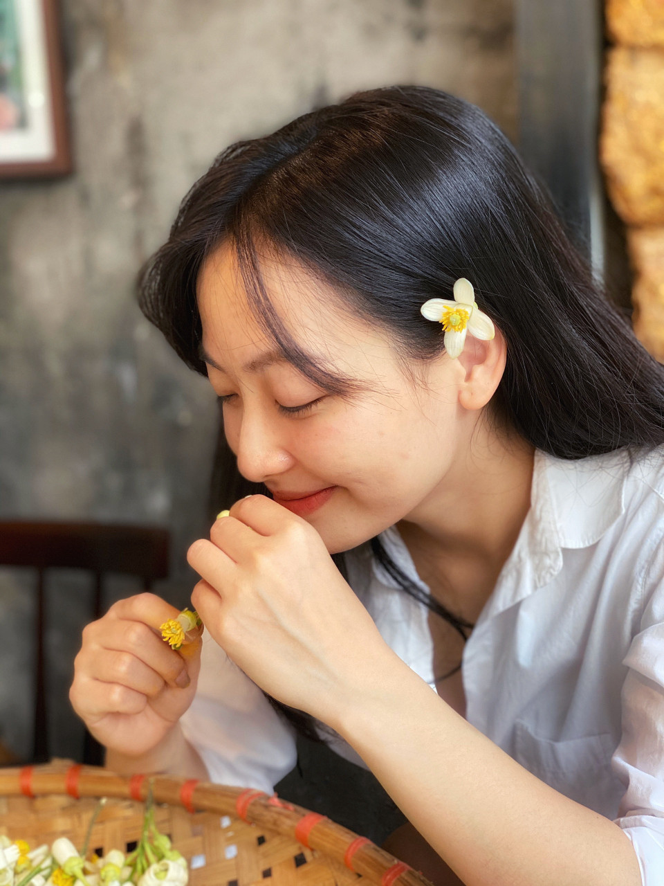 Hương hoa bưởi thơm quý, xao xuyến lòng người, chẳng thế mà đã trở thành đề tài cho bao áng thi ca nổi tiếng. (Ảnh: Xuân Mai/Vietnam+)