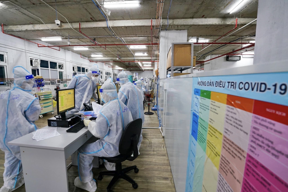 Các trang thiết bị hiện đại nhất đã được Bộ Y tế tăng cường trang bị cho Trung tâm Hồi sức tích cực này. (Ảnh: TTXVN phát)