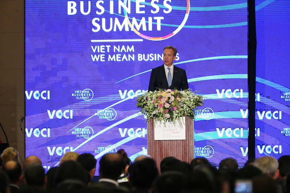 Chủ tịch Diễn đàn Kinh tế thế giới (WEF) Borge Brende phát biểu tại hội nghị VBS 2018. (Ảnh: Lâm Khánh/TTXVN)