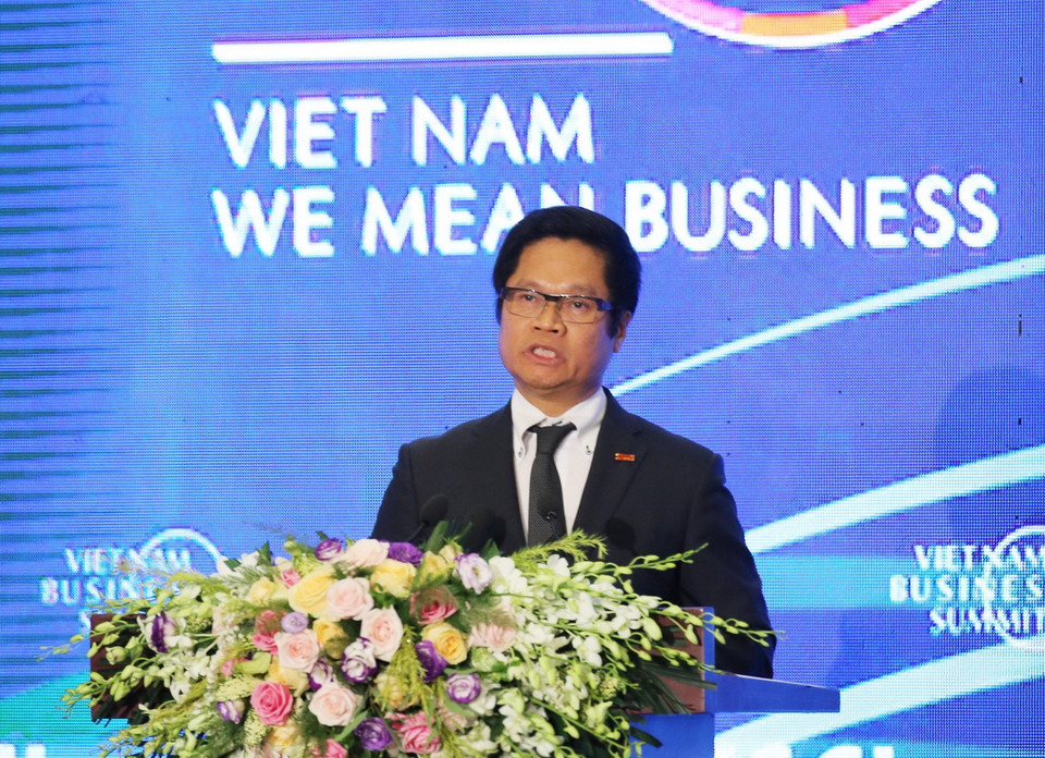  Chủ tịch Phòng Thương mại và Công nghiệp Việt Nam (VCCI) Vũ Tiến Lộc phát biểu tại hội nghị. (Ảnh: Lâm Khánh/TTXVN)