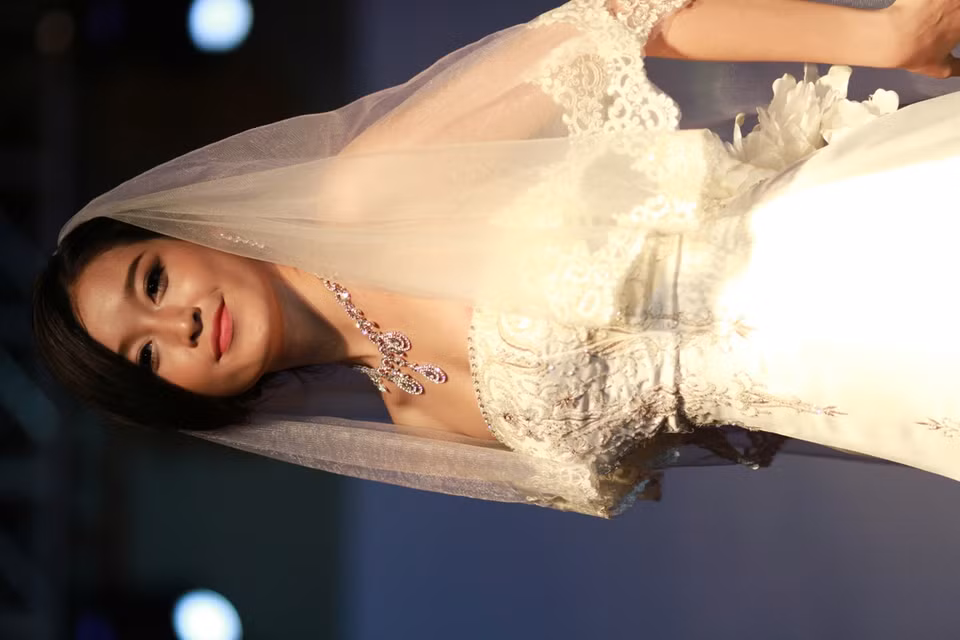 Và đường thêu sắc sảo. (Ảnh: ChiLê/Vietnam+)