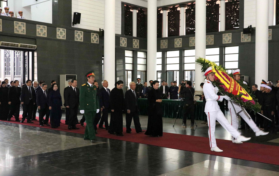 Đoàn đại biểu Quốc hội nước CHXHCN Việt Nam do Chủ tịch Quốc hội Nguyễn Thị Kim Ngân làm trưởng đoàn viếng đồng chí Nguyễn Phúc Thanh. (Ảnh: Văn Điệp/TTXVN)