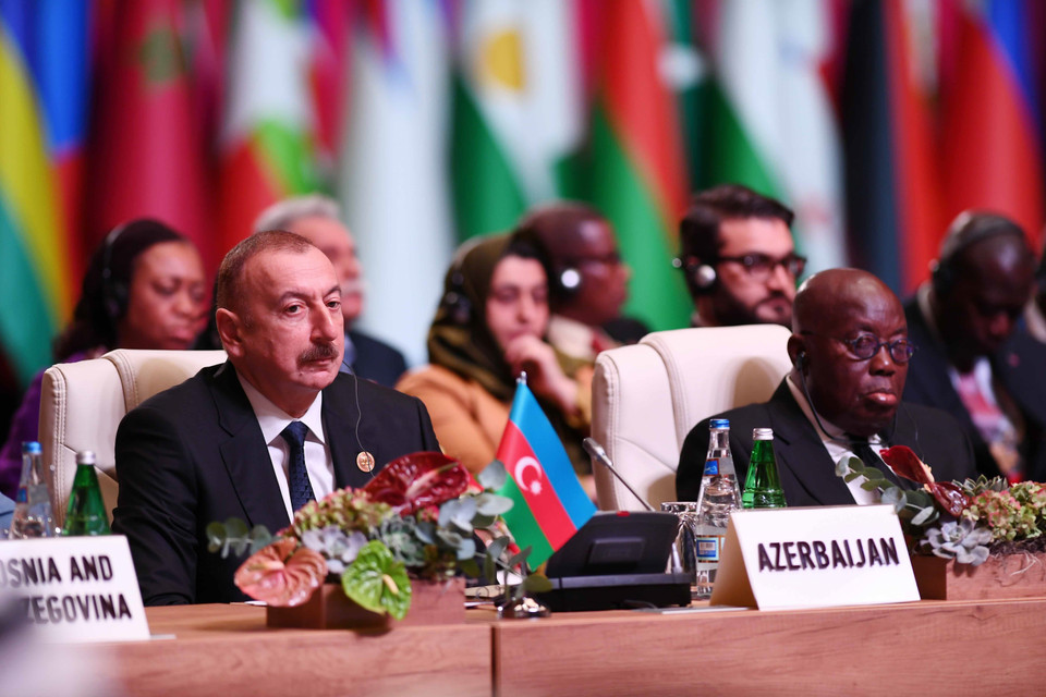  Tổng thống Azerbaijan Ilham Aliyev dự hội nghị. (Ảnh: Phương Hoa/TTXVN)