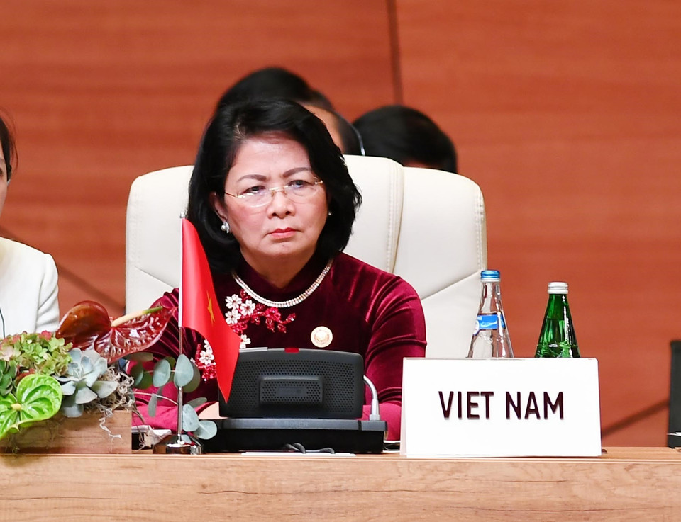 Sáng 25/10 (theo giờ địa phương), tại Baku, Azerbaijan, Phó Chủ tịch nước Đặng Thị Ngọc Thịnh và Đoàn đại biểu cấp cao Việt Nam dự Lễ khai mạc Hội nghị Cấp cao lần thứ 18 Phong trào Không liên kết. (Ảnh: Phương Hoa/TTXVN)