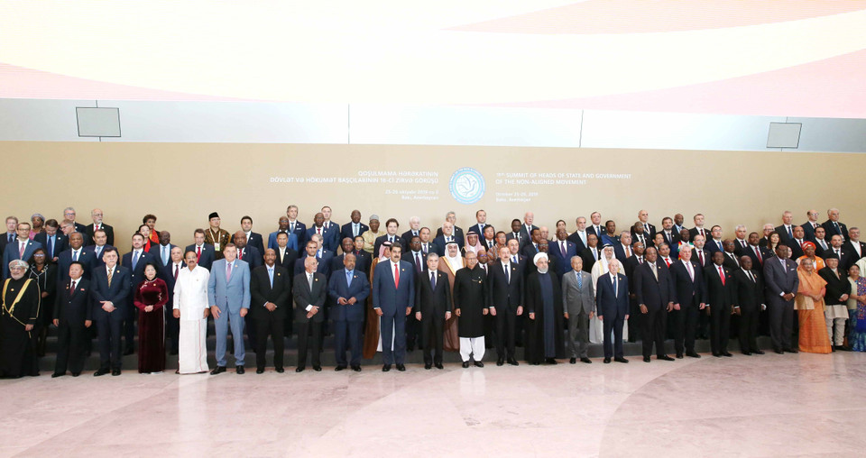  Phó Chủ tịch nước Đặng Thị Ngọc Thịnh chụp ảnh chung với lãnh đạo các nước tham dự hội nghị. (Ảnh: Phương Hoa/TTXVN)