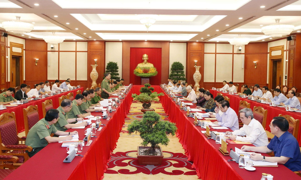 Đại tướng Tô Lâm, Ủy viên Bộ Chính trị, Bí thư Đảng ủy Công an Trung ương, Bộ trưởng Bộ Công an phát biểu tại buổi làm việc. (Ảnh: Phương Hoa/TTXVN)