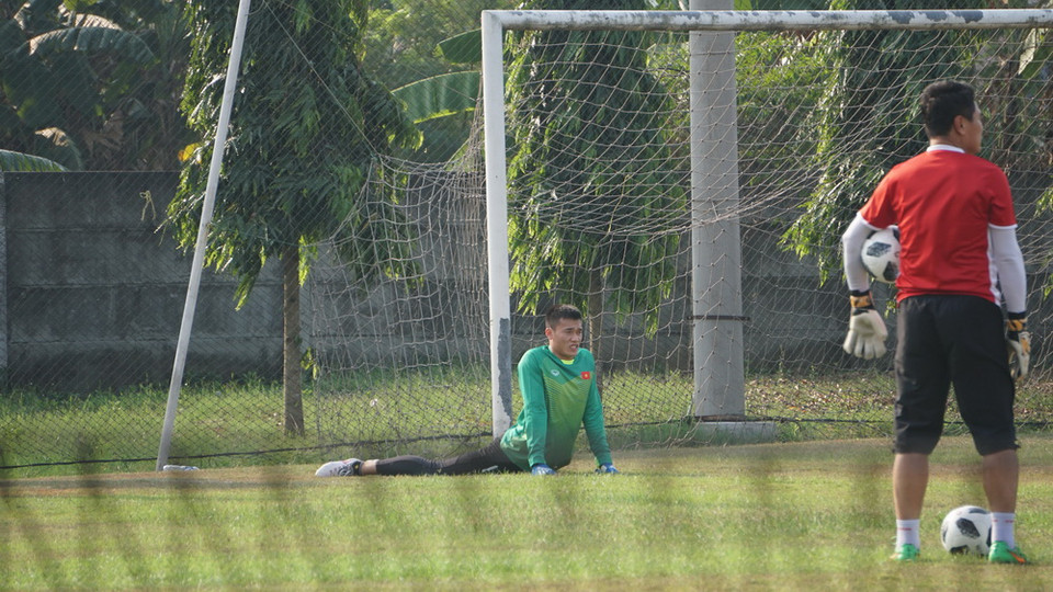 Bùi Tiến Dũng tập luyện. (Ảnh: Trần Chiến/Vietnam+)