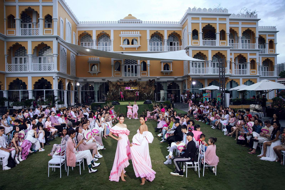 Thời gian qua, H’Hen Niê và Lệ Hằng có nhiều dự án kết hợp cùng nhau, trong đó nổi bật nhất là việc tham gia chương trình 'Cuộc đua kỳ thú 2019.' (Ảnh: Kiếng Cận/Vietnam+)