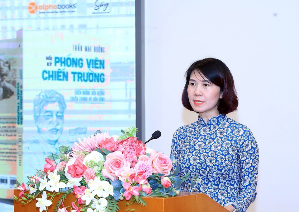 Giám đốc Nhà Xuất bản Thông tấn Phùng Thị Mỹ phát biểu. (Ảnh: Tuấn Anh/TTXVN)