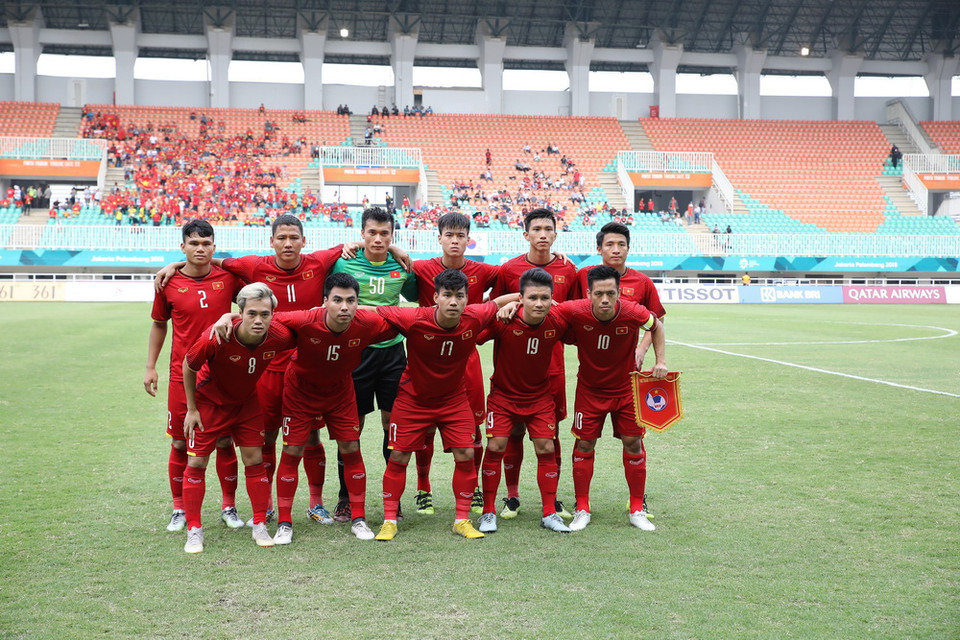 Đội hình ra quân của Olympic Việt Nam. (Ảnh: Hoàng Linh/TTXVN)