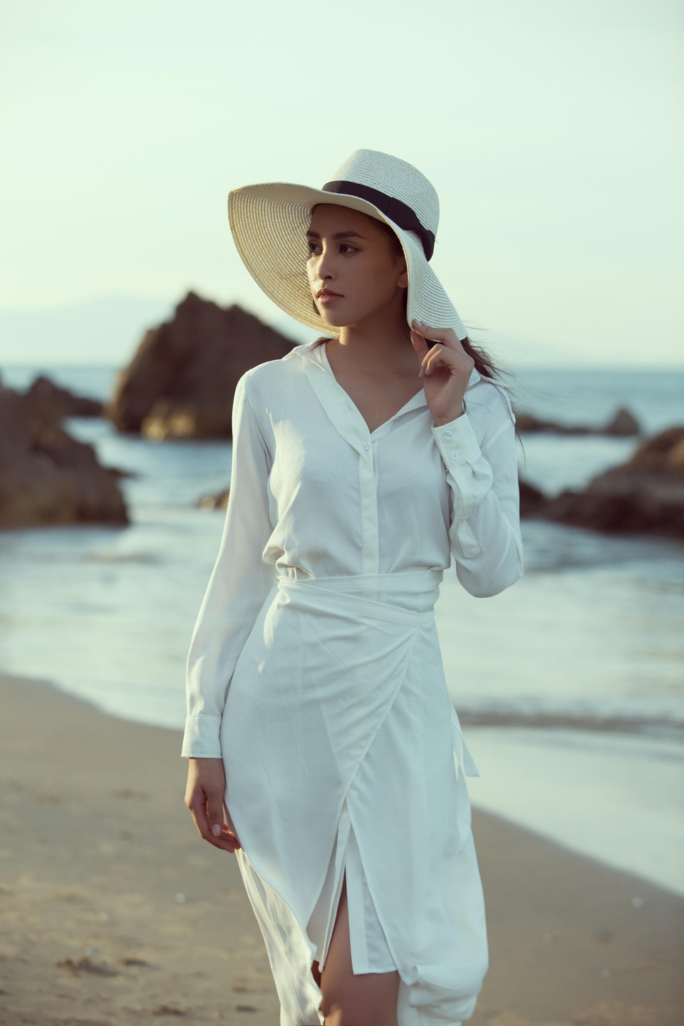 Những thông tin mới nhất trong chuỗi hoạt động này sẽ được cô nàng tiết lộ trong thời gian sớm nhất đến khán giả để đồng hành cùng cô trong những dự án ý nghĩa. (Ảnh: Viết Quý/Vietnam+)