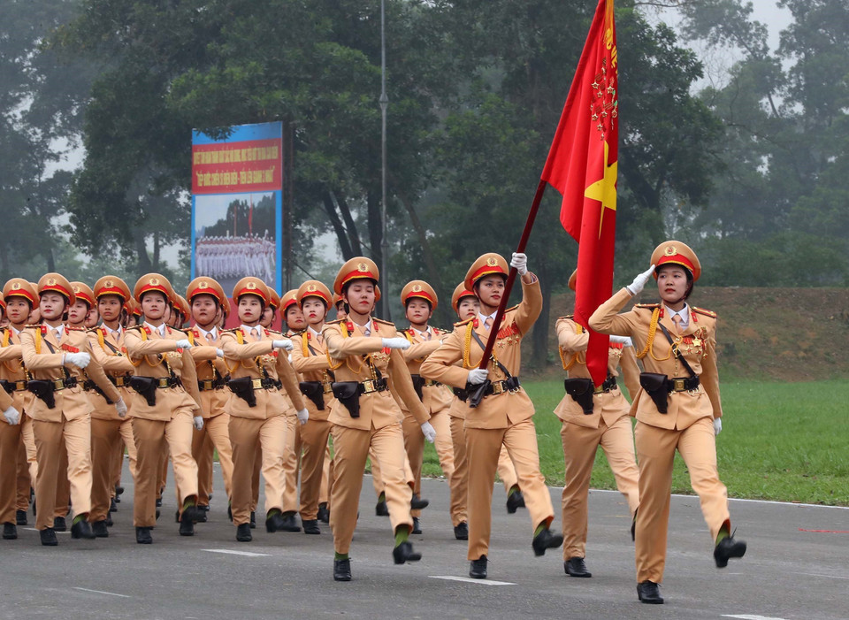 Khối nữ Cảnh sát Giao thông-Bộ Công an tham gia hợp luyện. (Ảnh: Trọng Đức/TTXVN)