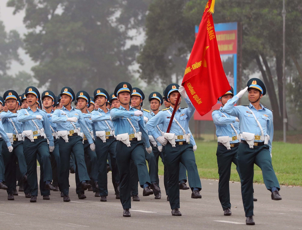 Khối sỹ quan Phòng không-Không quân tham gia hợp luyện. (Ảnh: Trọng Đức/TTXVN)