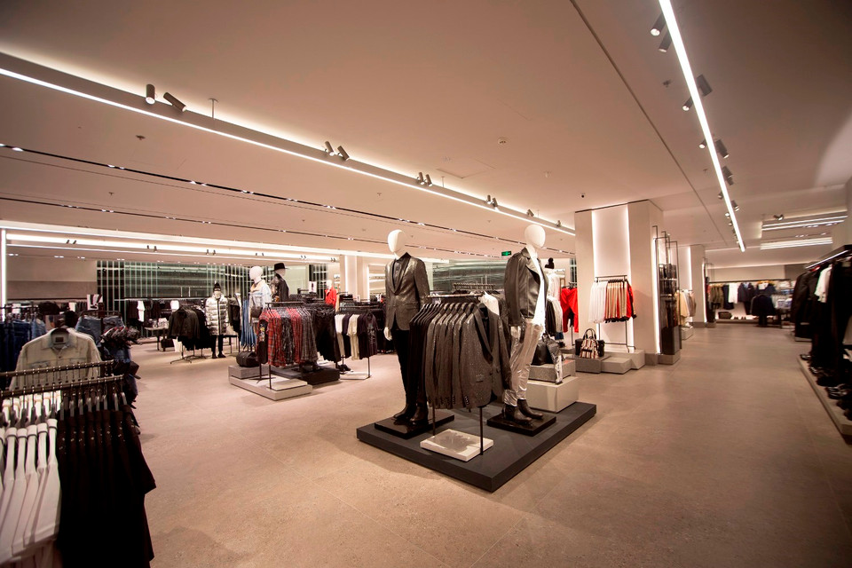 Thế giới đồ nam cũng bắt mắt không kém.